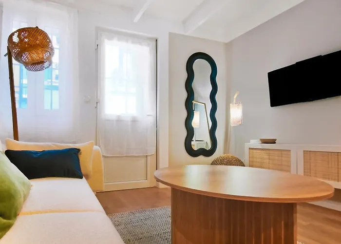 Rénové, Charme Et Confort En Cœur De Apartamento *